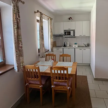 Πανσιόν Trilety Mlyn 3*